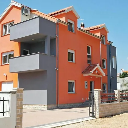 Beautiful In With Kitchen Apartament